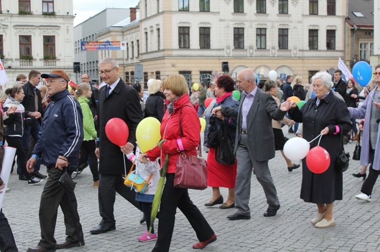 Cieszyn - Rodzinny Polonez przed Marszem dla Życia i Rodziny