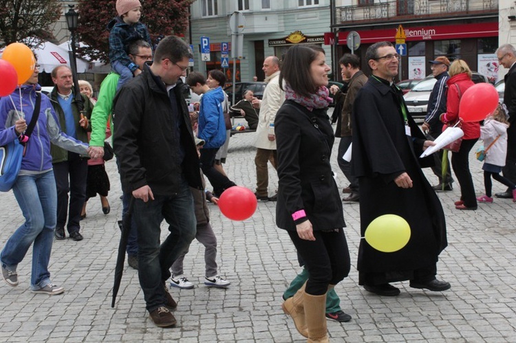 Cieszyn - Rodzinny Polonez przed Marszem dla Życia i Rodziny