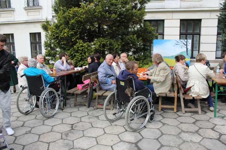 Familijny Piknik u sióstr boromeuszek