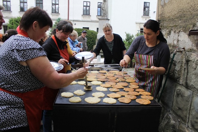 Familijny Piknik u sióstr boromeuszek