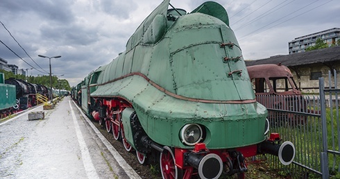  Niemiecki parowóz Pm3. Opływowe lokomotywy były rzadkością. Nie dawały dużych oszczędności, utrudniały za to dostęp do urządzeń