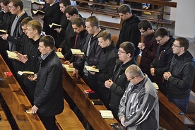  W miesiącu poświęconym Maryi wspólnota seminaryjna zawitała  do Winowa