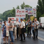 Przez Oświęcim szli dla życia i rodziny