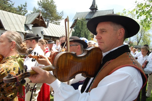 Ostatnie pożegnanie ks. Tadeusza Juchasa cz.1