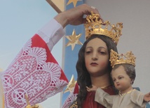 Przyłękowska Madonna już w koronie