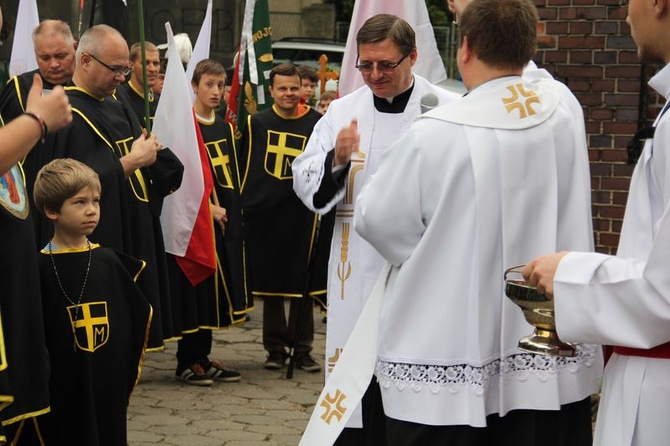 Mężczyźni wyruszyli do Piekar