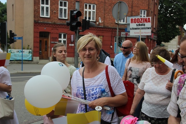 Przez Oświęcim szli dla życia i rodziny - cz. 2.