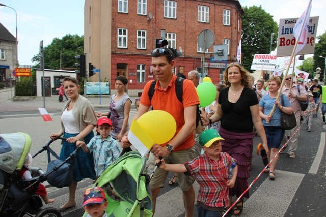 Przez Oświęcim szli dla życia i rodziny - cz. 2.