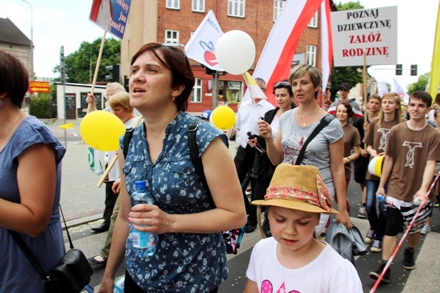 Przez Oświęcim szli dla życia i rodziny - cz. 2.