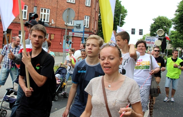 Przez Oświęcim szli dla życia i rodziny - cz. 2.