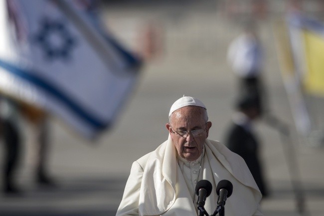 Papież już w Izraelu