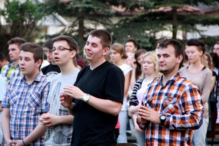 Młodzi w Łososinie Górnej