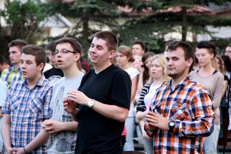 Młodzi w Łososinie Górnej