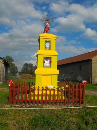 Kapliczki i krzyże z okolic Łowicza