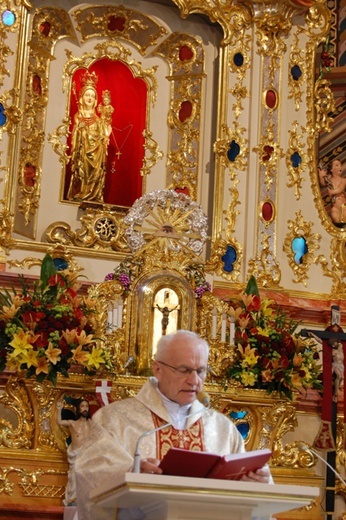 Różaniec i koncert dla zmarłego kustosza