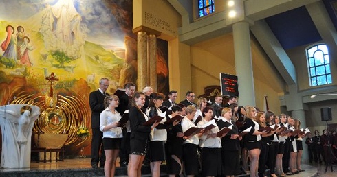 Występ chóru parafialnego z Ligowa
