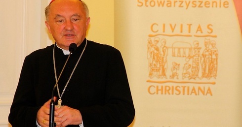 Ukażą się zapiski kard. Wyszyńskiego