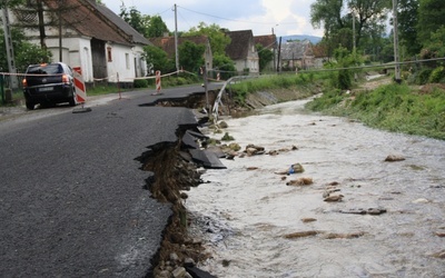 Usuwanie zniszczeń, liczenie strat