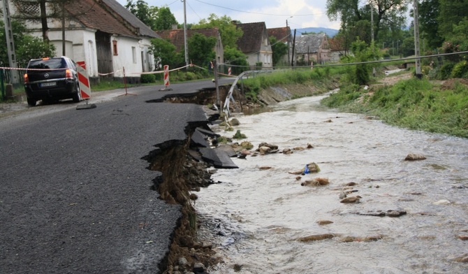 Usuwanie zniszczeń, liczenie strat