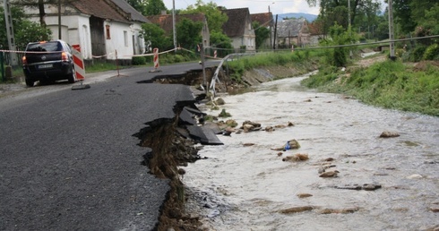 Usuwanie zniszczeń, liczenie strat