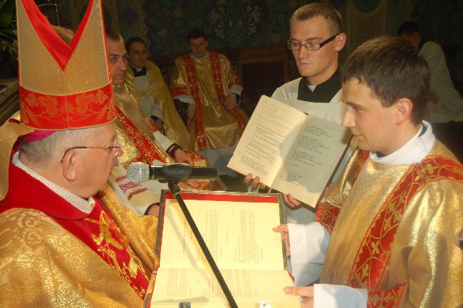 Święcenia diakonatu