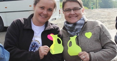 Od lewej - Asia i Natalia - dwie z 64 kobiet "porwanych" na Ćwilin i Śnieżnicę