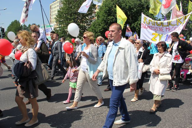 Marsz dla Życia i Rodziny w Koszalinie (2)