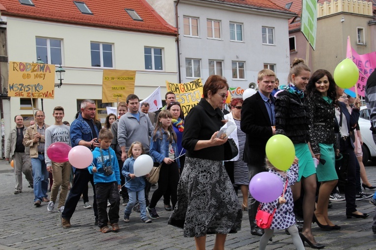 Marsz dla Życia i Rodziny w Wodzisławiu Śląskim