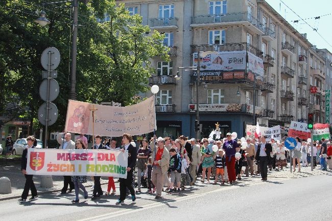 Marsz dla zycia i rodziny w Gdyni