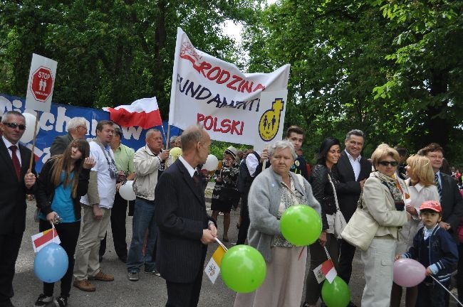 Marsz dla Życia i Rodziny w Ciechanowie cz. 1