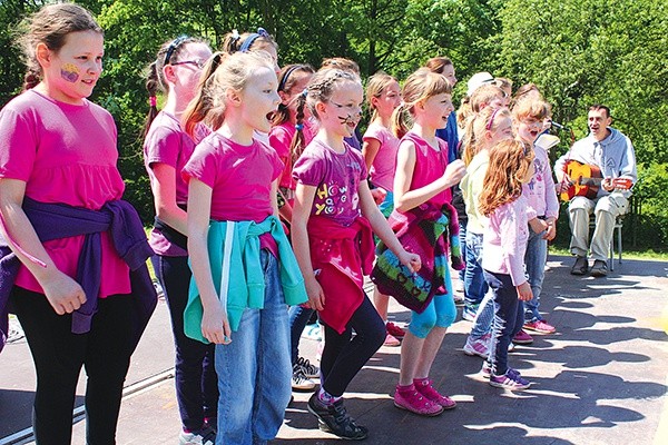  W Festiwalu Piosenki Letniej zwyciężyła reprezentacja szkoły z Wir