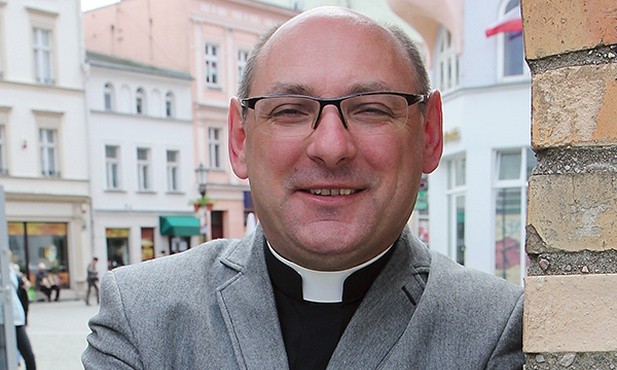 Tu w Rokitnie bije źródło życia. Przyjedź do źródła – zachęca ks. Robert Patro