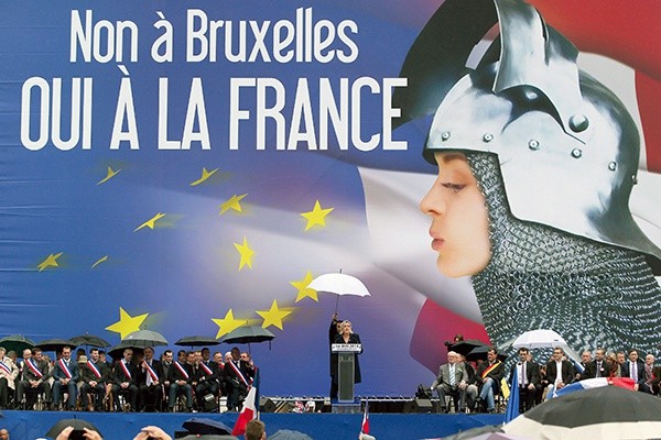 Front Narodowy Marine Le Pen w wyborach do Parlamentu Europejskiego pokonał wszystkie tradycyjne partie polityczne we Francji