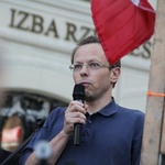 Manifestacja solidarności ze skazanymi za przerwanie wykładu prof. Zygmunta Baumana