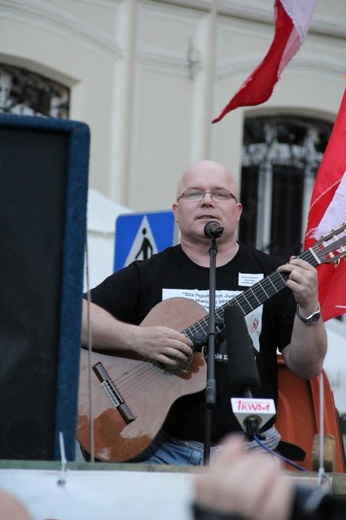 Manifestacja solidarności ze skazanymi za przerwanie wykładu prof. Zygmunta Baumana