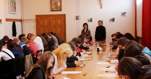 Do Niepokalanowa pojechały najlepsze uczestniczki diecezjalnego etapu konkursu