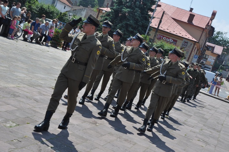 Musztra w Brzesku cz. I