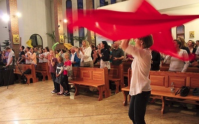 O jedność chrześcijan i pokój w Ziemi Świętej modlili się m.in. uczestnicy czuwania w bielskim kościele św. Pawła