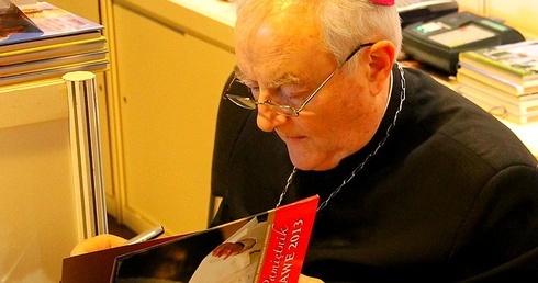 Abp Hoser w Radzie Stałej KEP