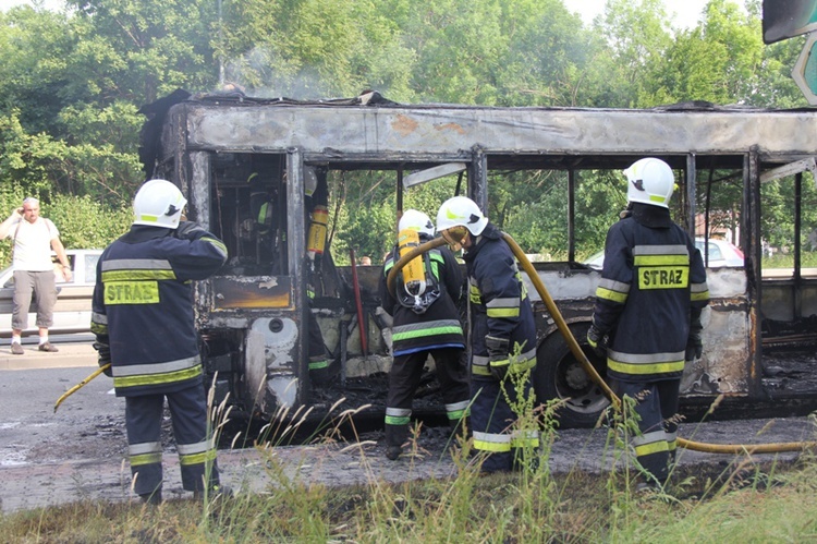 Spłonął autobus w Wodzisławiu Śl. 