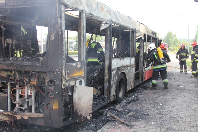 Spłonął autobus w Wodzisławiu Śl. 