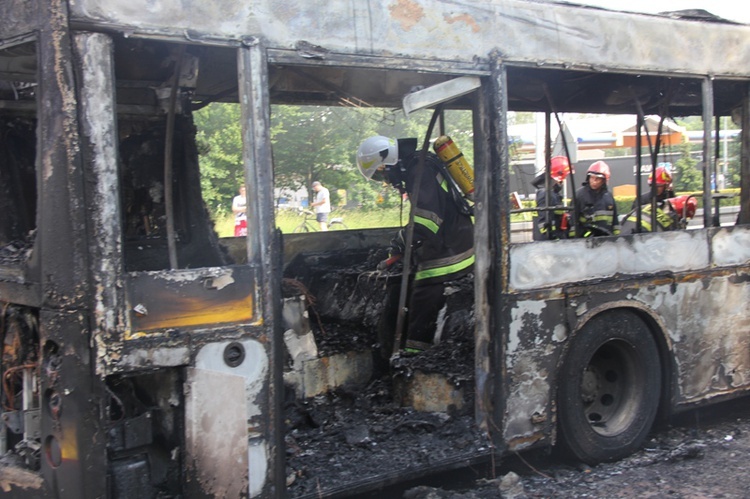 Spłonął autobus w Wodzisławiu Śl. 