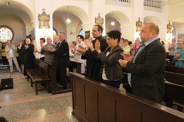 Koncert i ciastka dla budowy hospicjum