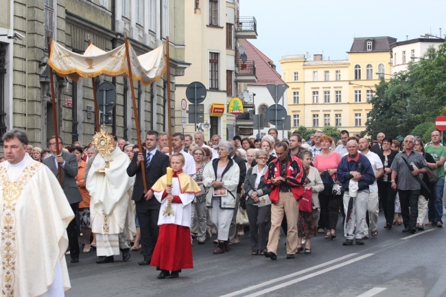 Rodziny na kolanach