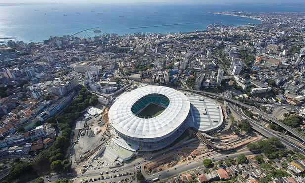 Startuje mundial, a na lotniskach w Rio strajk