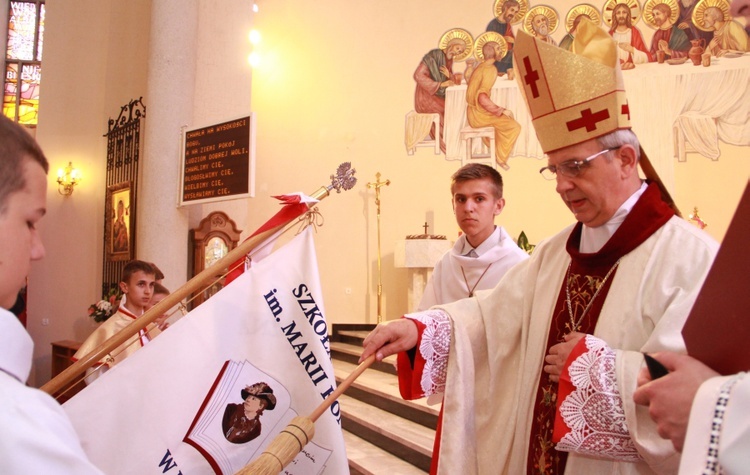 Stulecie szkoły w Kiełkowie