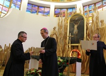 Nominacje wręczał bp S. Salaterski 