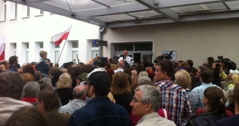 Video na żywo: wiec poparcia dla prof. Chazana