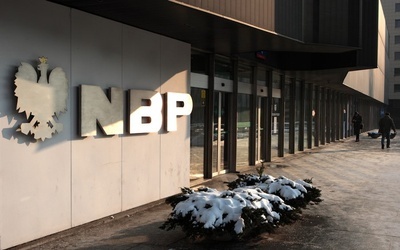 Stopy NBP w dół