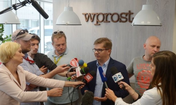 Gdyby "Wprost" wydało taśmy - złamałoby prawo